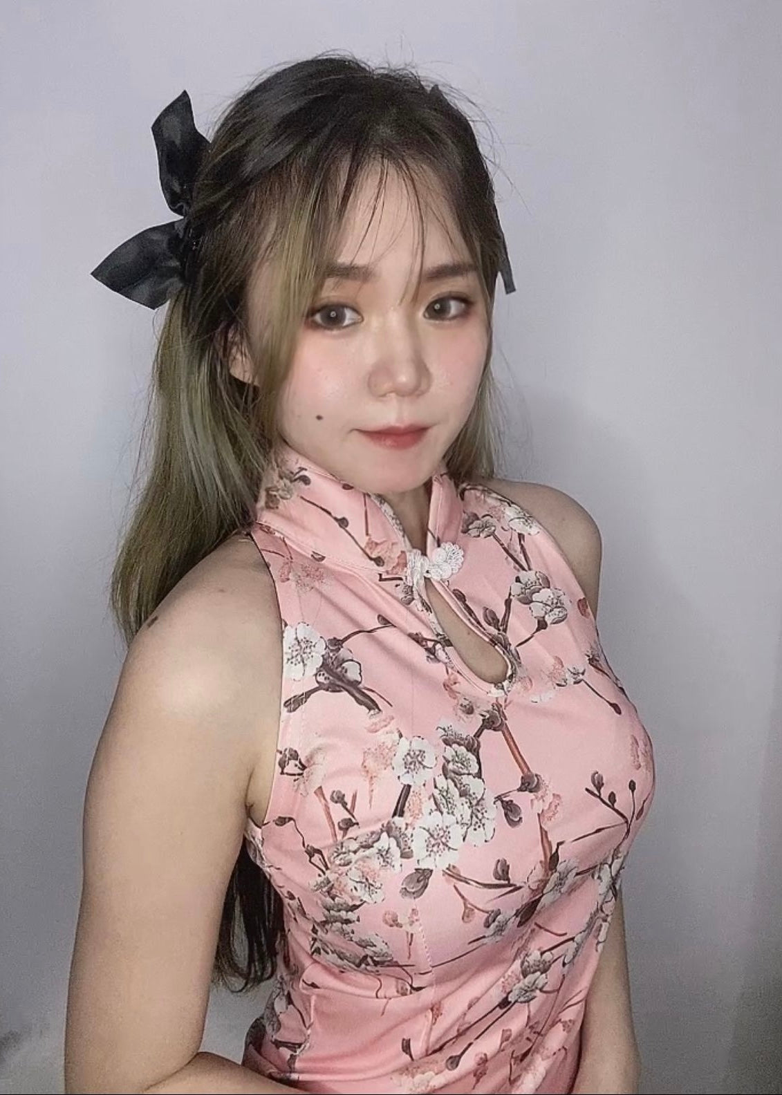 Vivi - Maybe.sg