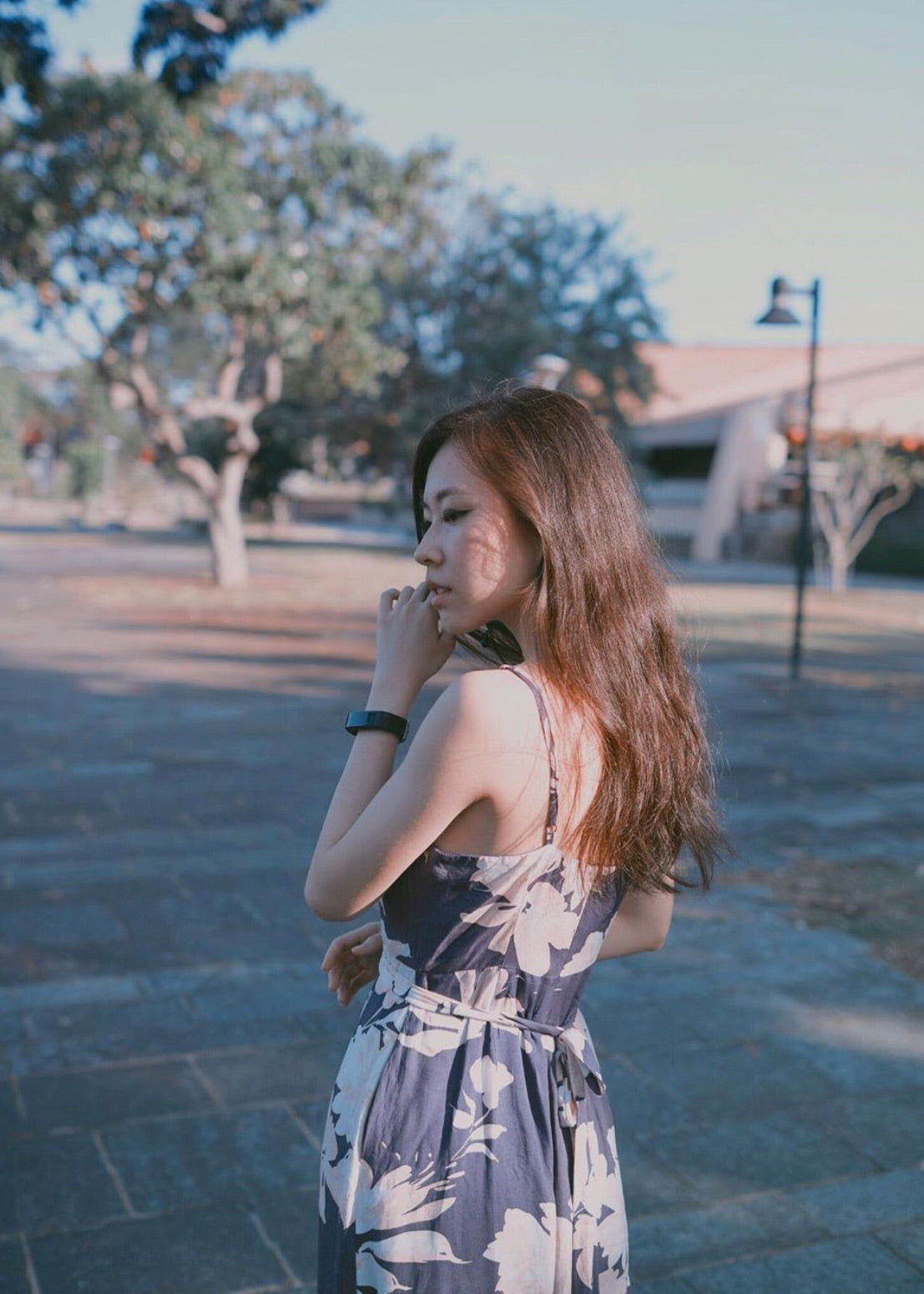 Elle - Maybe.sg
